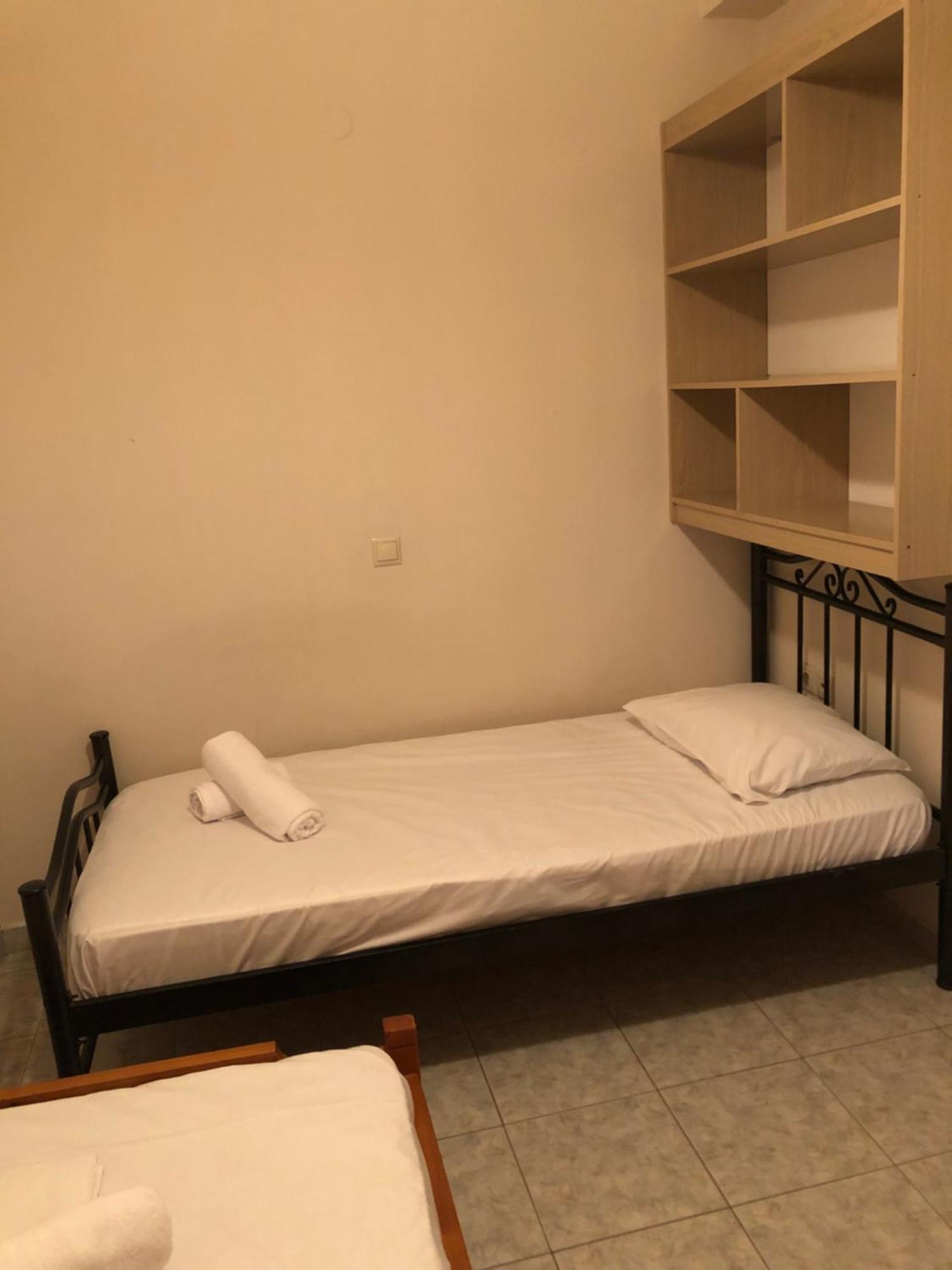 Blue Sky Apartments Makriyialós Bilik gambar